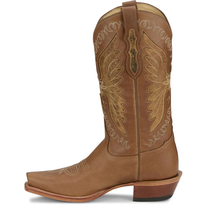Aquino 13" Western